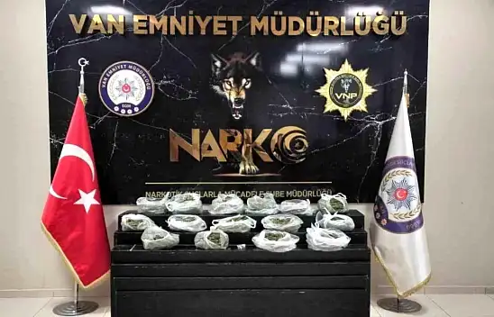 Van'da esrar ve afyon sakızı ele geçirildi