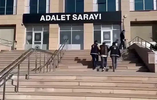 Van'da göçmen kaçakçılarına operasyon: 16 tutuklama