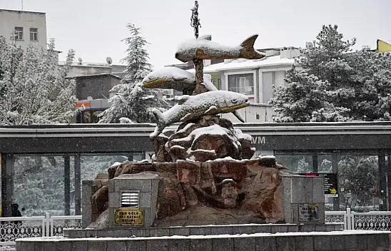 Van'da kar manzaraları... 21 Kasım 2023