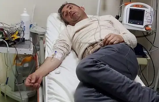 Van'da kar nedeniyle yolu kapanan muhtar kalp krizi geçirdi