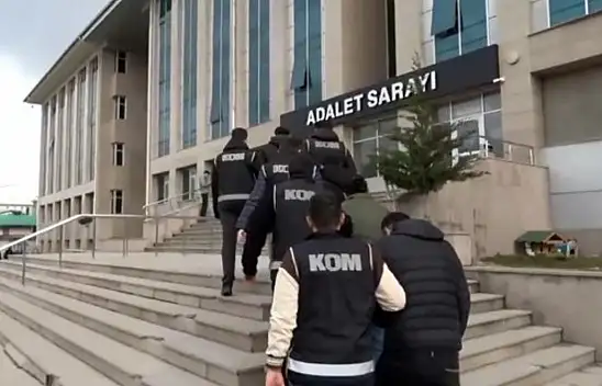 Van'da kesinleşmiş hapis cezası bulunan 15 kişi yakalandı