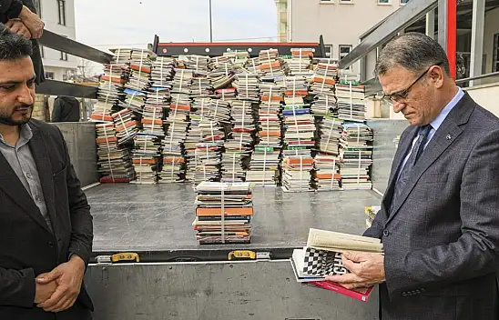 Van'da kitap dağıtım devam ediyor