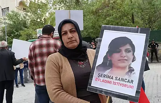 Van'da PKK tarafından kaçırılan çocuklar için eylemler sürüyor