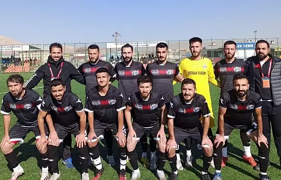 Van Gölüspor lidere konuk oluyor