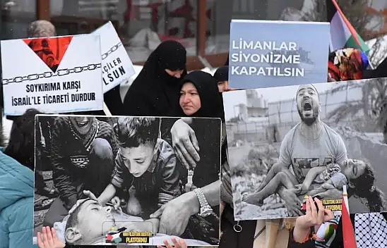 Vanlılar, İsrail'in Gazze'ye saldırılarını protesto etti