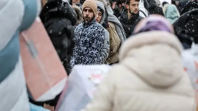 Van'dan depremzedelere yardım!