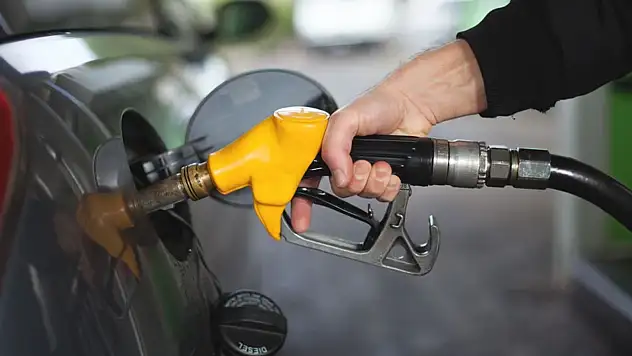 Akaryakıta anahtar bıraktıracak zam pompaya yansıdı!