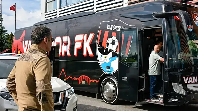 Atanur müdür, Vanspor'u yalnız bırakmadı