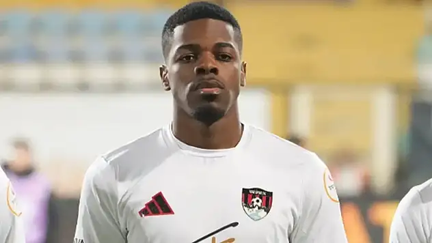 Beşiktaş, Vanspor'un golcüsü Ivan Cedric'e kanca attı