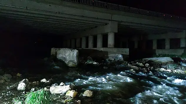 Dünyada sadece Van'da görülen olay bu kez gece gerçekleşti