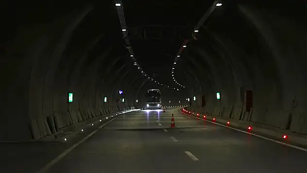 Hakkari-Van kara yolu tünellerle güvende!