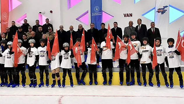 İçişleri Bakan Yardımcısı Karaloğlu, Van'da incelemelerde bulundu