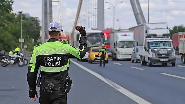 Kanun teklifi komisyondan geçti: Trafik cezaları artırılıyor