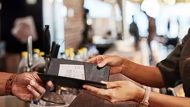 Restoranlarda yeni dönem başladı! Nakit devri bitti