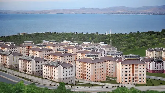 TOKİ kampanyasına başvuranların beklediği haber geldi! Kura tarihleri belli oldu