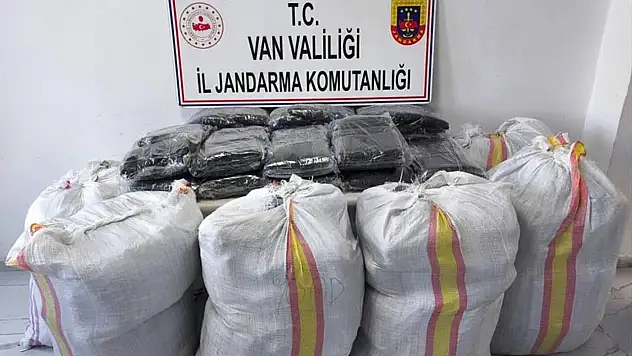 Van'da 1.1 milyon TL değerinde gümrük kaçağı malzeme ele geçirildi