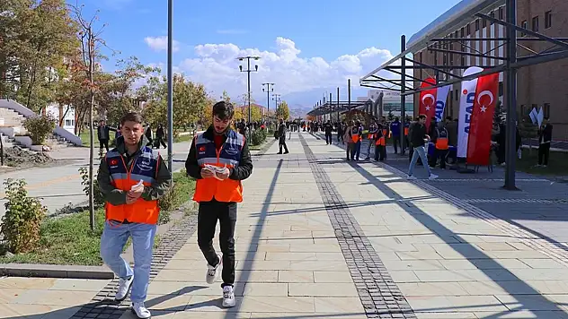 Van'da 2 yılda 5 bin üniversite öğrencisi afetlere karşı bilgilendirildi