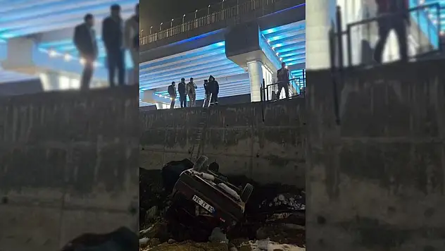 Van'da köprülü kavşakta trafik kazası