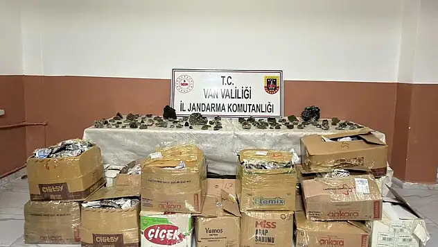 Van'da piyasa değeri 2 milyon TL olan kuvars taşı ele geçirildi