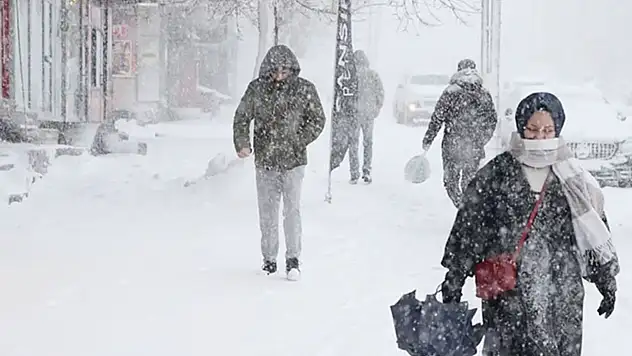Van için sarı kod uyarısı verildi: Kuvvetli yağışlara dikkat!