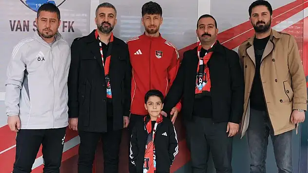 Vanspor yönetimi minik Aras'ı tesislerde ağırladı