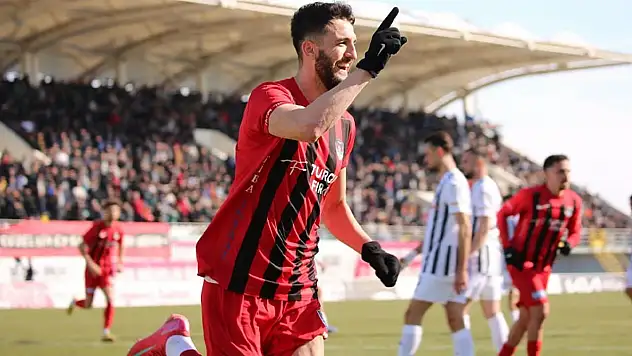 Vansporlu futbolcu gol krallığında zirvede