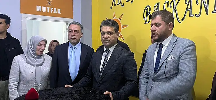 AK Parti İpekyolu İlçe Başkanlığı yeni binasının açılışı yapıldı