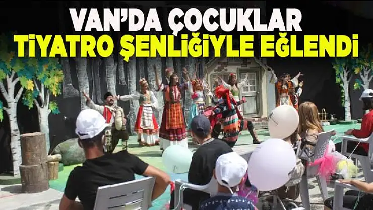 Çocukların tiyatro sevinci