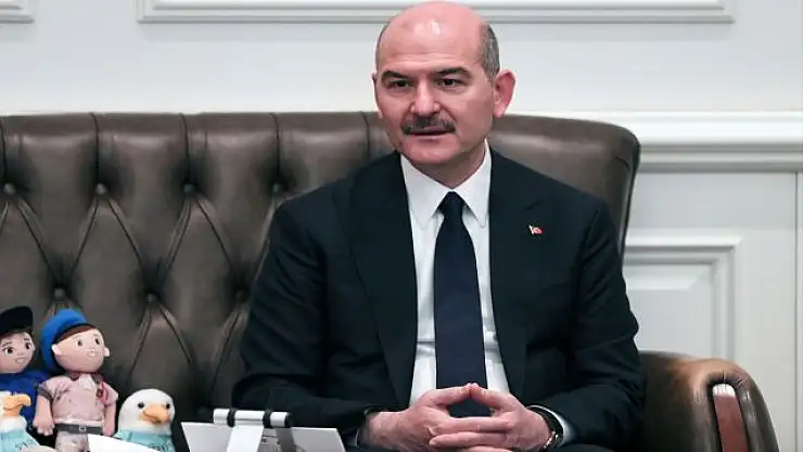 İçişleri Bakanı Süleyman Soylu açıkladı! Mardin ve Van'da iki araçta C-4 plastik patlayıcı ele geçirildi