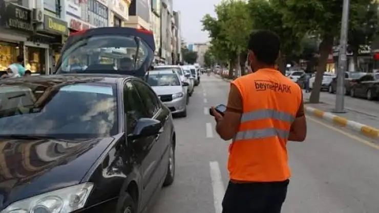 Van'da Parkamot Uygulaması İptal Edildi
