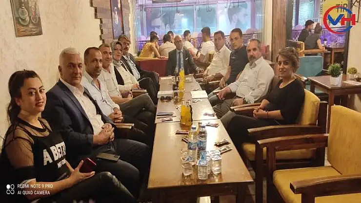 Ecmel Kafe Van'da açıldı