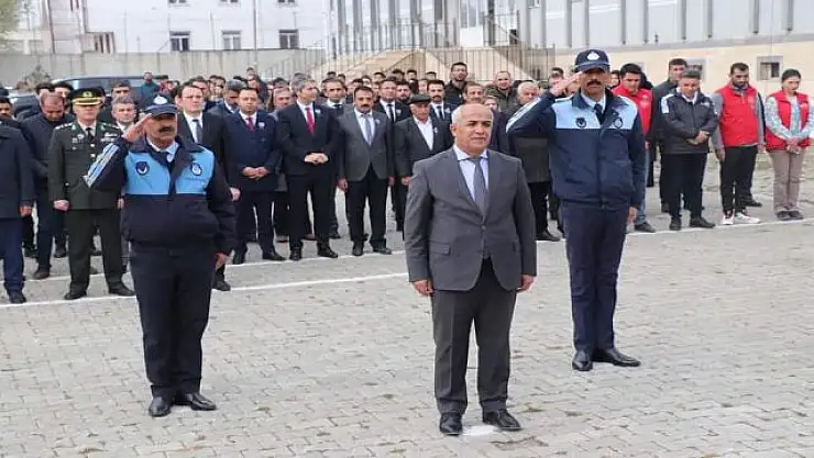 Çaldıran'da Atatürk'ü anma programı düzenlendi 