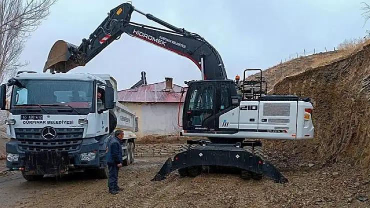Gürpınar Belediyesi Sezona Hızlı Başladı
