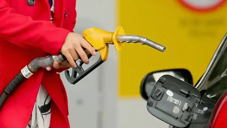 Araç sahiplerine müjde: Benzin ve motorine indirim geliyor!