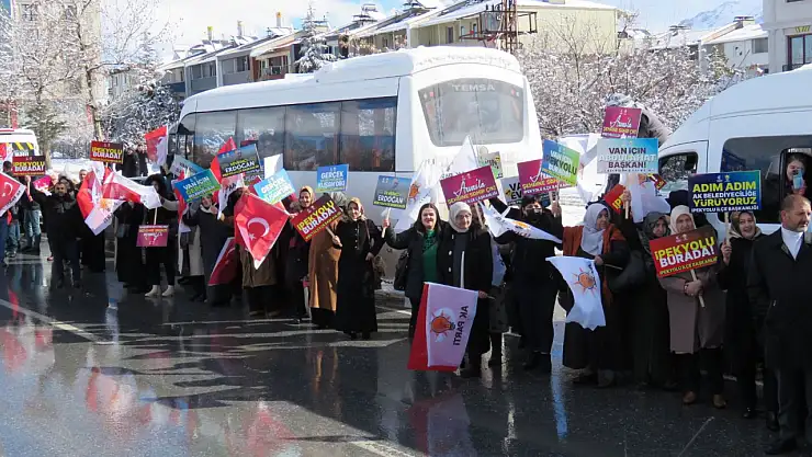 Büyükşehir adayı Abdulahat Arvas'a coşkulu karşılama