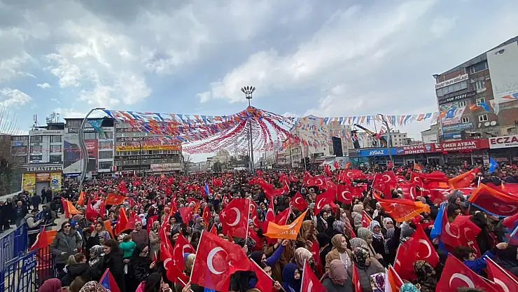 Cumhurbaşkanı Erdoğan Van mitingini tamamladı