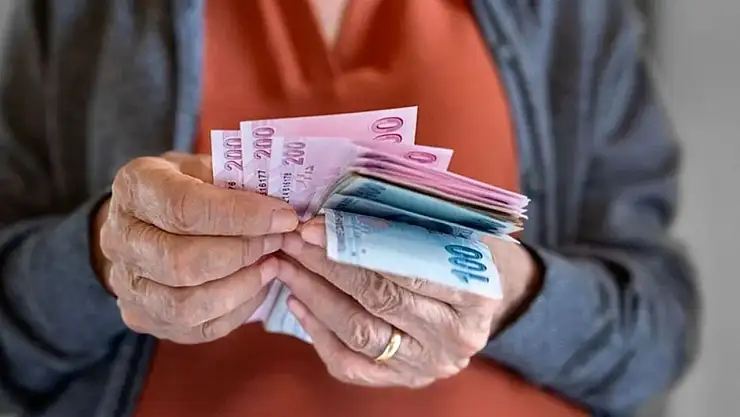 En düşük emekli maaşı ne kadar olacak? İşte öne çıkan rakam