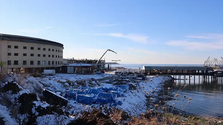 Sahildeki otel inşaatına yıkım kararı