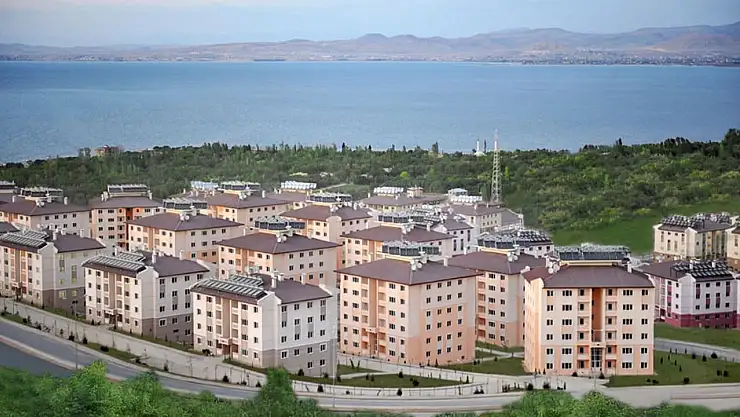 TOKİ kampanyasına başvuranların beklediği haber geldi! Kura tarihleri belli oldu