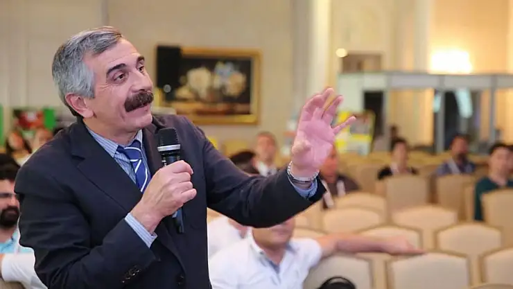 Trafik kazasında yaralanan Çetin Kotan hastaneye kaldırıldı