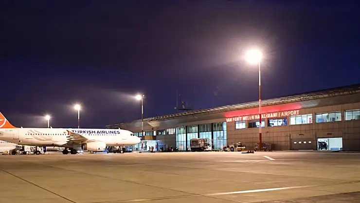 Van'da 4 ayda kaç yolcu havayolunu kullandı?