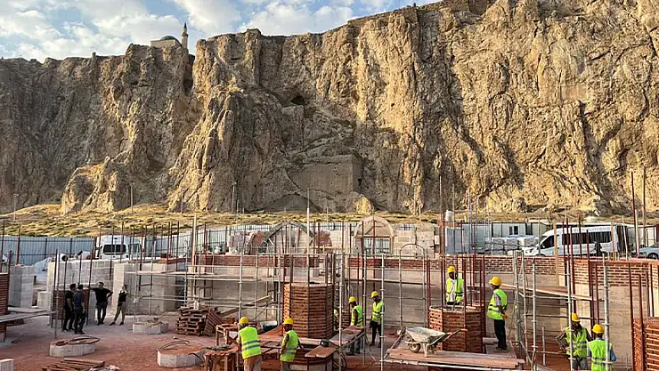 Van'da 800 yıllık tarih ayağa kaldırılıyor