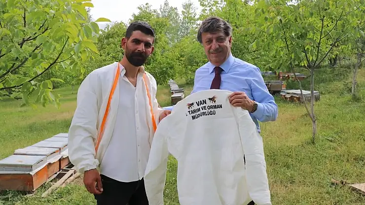 Van'da arıcılığa başlayan girişimci siparişlere yetişemiyor