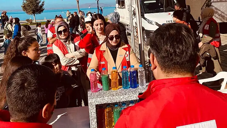 Van'da Kızılay Haftası kutlandı!