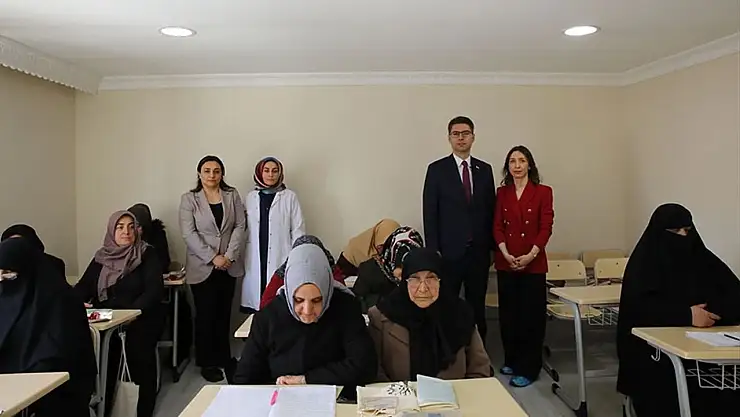 Van'da yıllar sonra kalem tuttular