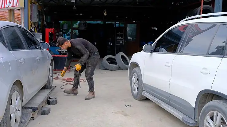 Van'daki lastikçilerde yoğunluk başladı! Ticari araçlar için son 2 gün