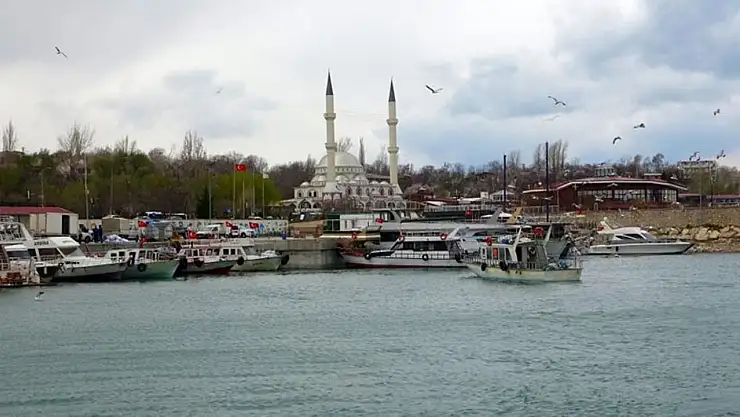 Van Gölü'nde 3 aylık avlanma yasağı başladı