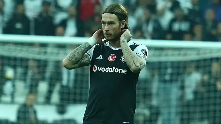 Van Spor'da flaş transfer!