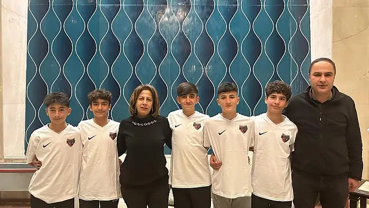 Vanlı 5 futbolcu milli takım yolunda