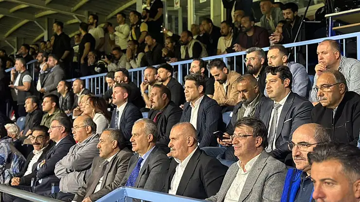 Vanspor'dan protokol seyircisine anlamlı çağrı!